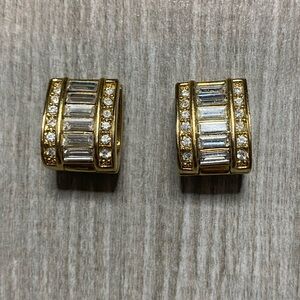 Vintage Swarovski-Style Crystal Clip-On Earrings Gold-Tone | 1980s